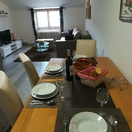 Goga * Póla