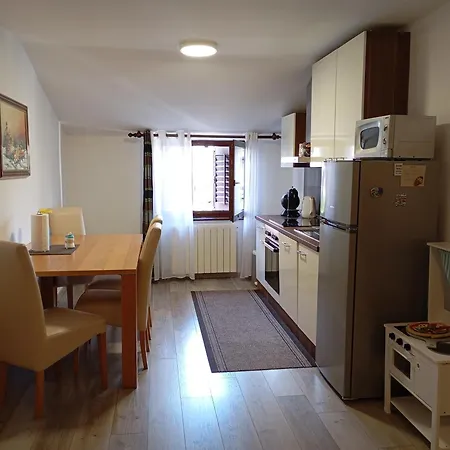 Goga Apartmán *