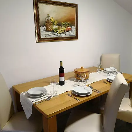 Goga Apartment